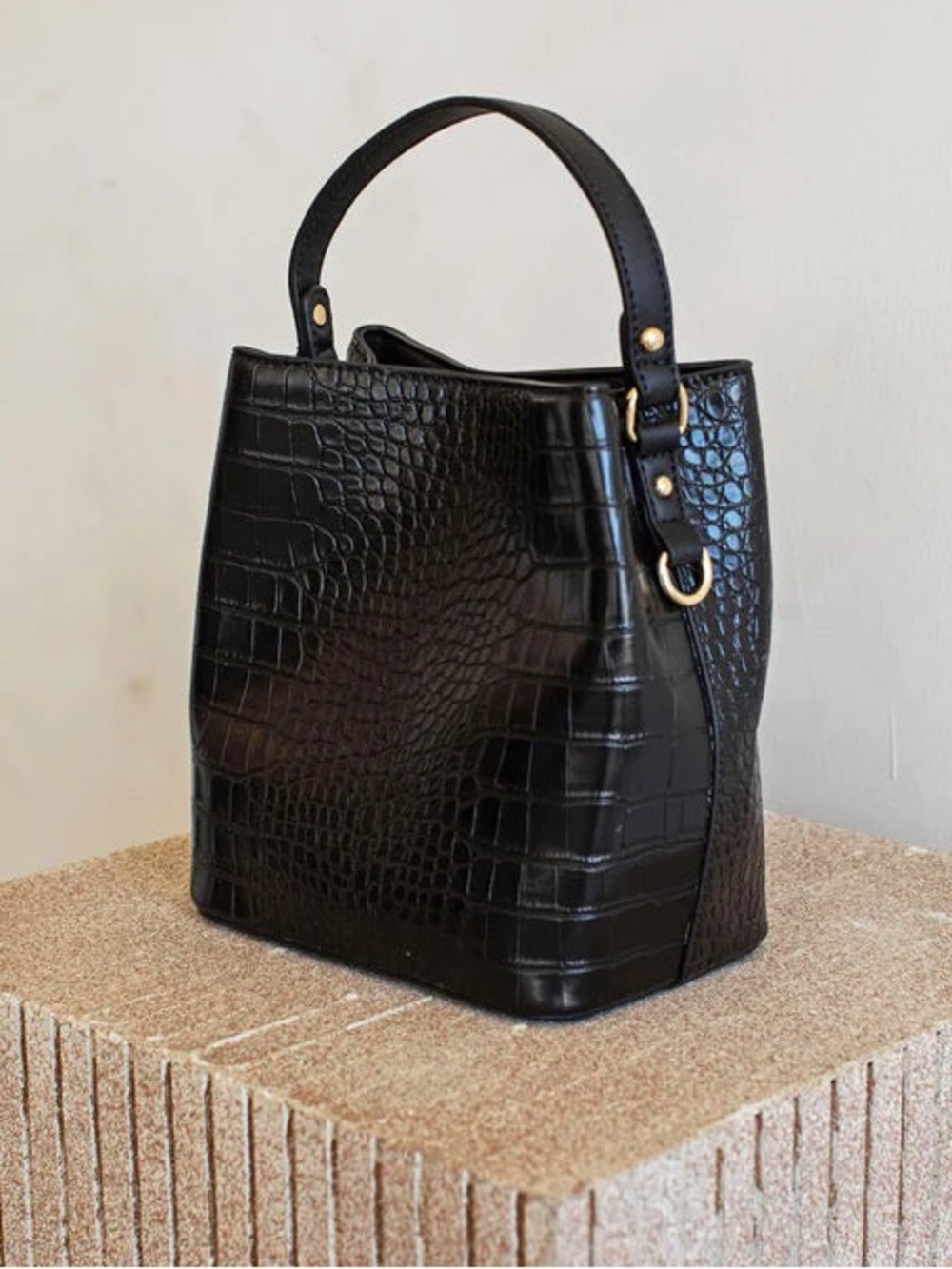AOTA Elena Bucket Bag Black Croc Embossed Vegan Leather NWT OS